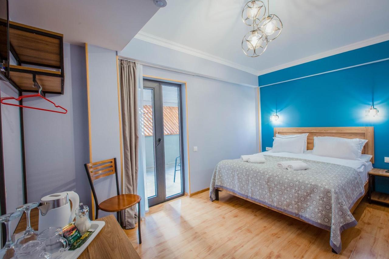 Central Gate Hotel In Heart Of Tbilisi ภายนอก รูปภาพ