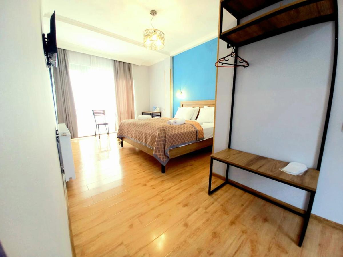 Central Gate Hotel In Heart Of Tbilisi ภายนอก รูปภาพ